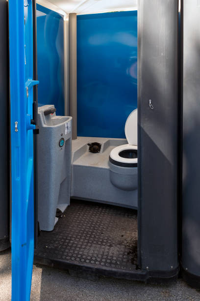 Best Best portable toilet rental  in Caledonia, MI